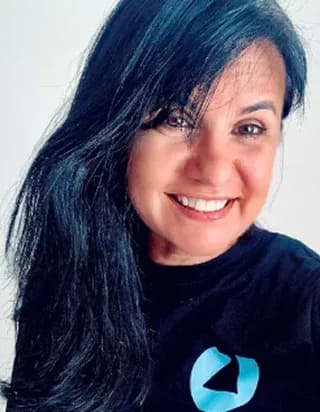 Mônica Victor Farias