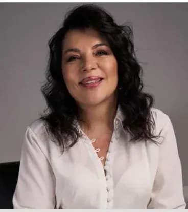 Elaine Coimbra.webp