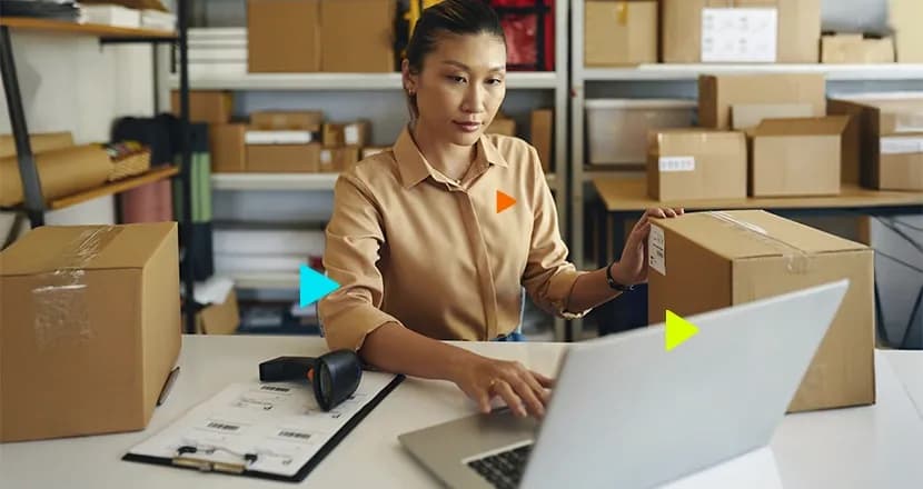 empreendedora utilizando o erp para exportação