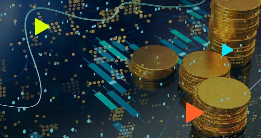 Gráfico financeiro com moedas em pilha e dados digitais.