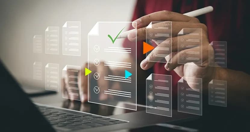 empreendedor verificando os tipos de ordem de serviço