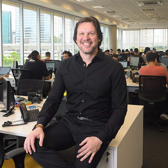 5cc067bda72de43ec66e28ec ML