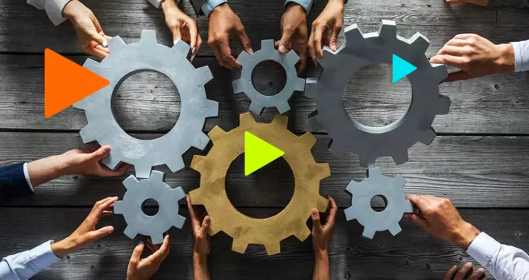 engrenagens calculando okr e kpi