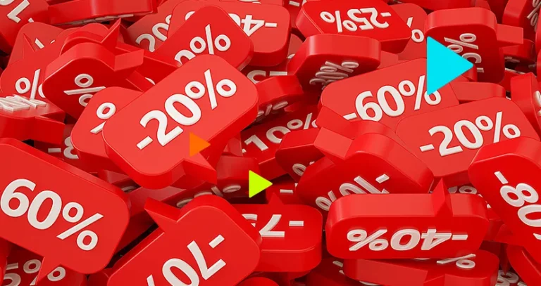 desconto progressivo: pilha de placas de desconto em diferentes porcentagens