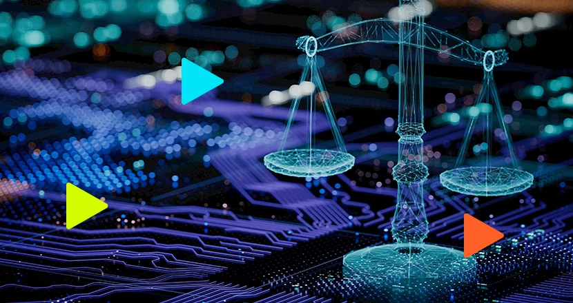 Balança da justiça em formato de holograma digital azul sobreposto a uma placa de circuito eletrônico com luzes.